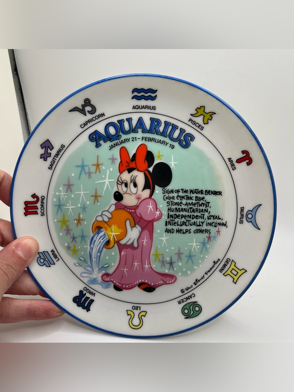 vintage Walt Disney Signs of the Zodiac Aquarius Minnie Mouse ceramic Plate